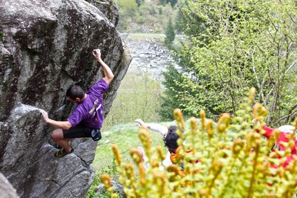 Melloblocco 2010 - Val di Mello - Melloblocco 2010 in action