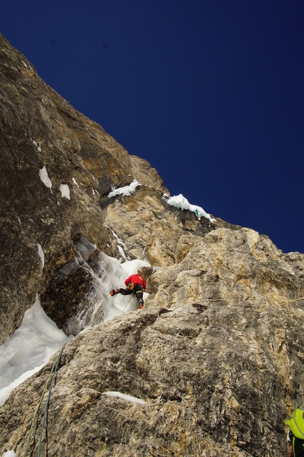 Val Lasties, Sella, Dolomites - On Solo per un altro Hashtag in Val Lasties, Sella, Dolomites (Johannes Egger, Jörg Niedermayr, Friedl Brancalion 27/01/2018)