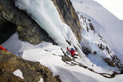 Val Lasties, Sella, Dolomites - Seconding on Solo per un altro Hashtag in Val Lasties, Sella, Dolomites (Johannes Egger, Jörg Niedermayr, Friedl Brancalion 27/01/2018)