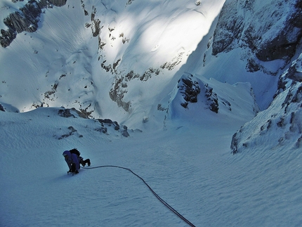 Cimon di Palantina, Alpago, Ritorno al Futuro - Claudio Betetto ripete Ritorno al Futuro, parete NE di Cimon di Palantina, Alpago