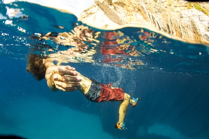 Banff Mountain Film Festival World Tour Italy 2018 - Above the Sea con Chris Sharma Deep Water Solo a Maiorca