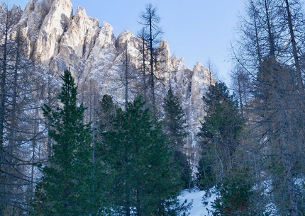 Val Badia, Dolomiti, cascata di ghiaccio, Manuel Baumgartner, Simon Kehrer - Durante la prima salita di Schorschs Weinfall, valle di Longiarü - Antersasc in Val Badia (Manuel Baumgartner, Simon Kehrer 10/12/2017)