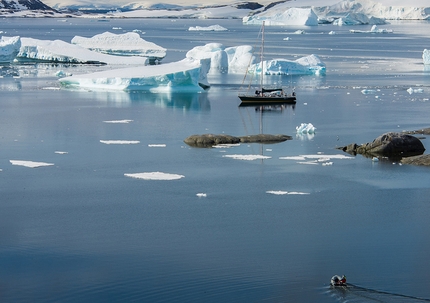 Antarctica, Marek Holeček, Míra Dub, Monte Pizduch - Monte Pizduch, Antarctica: the boat