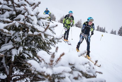 Transcavallo 2018, Alpago, scialpinismo - Durante la terza tappa della 35° gara di scialpinismo Transcavallo