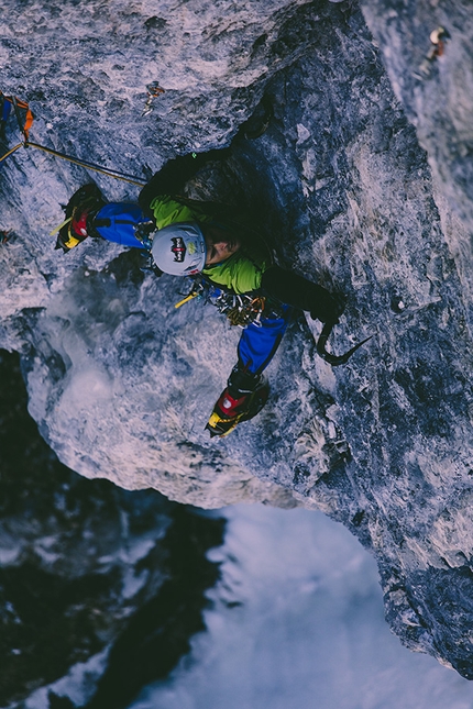 Dolomiti di Brenta, cascate di ghiaccio, Claudio Migliorini - Claudio Migliorini libera L'ultima Frangia in Val Brenta  il 15/02/2017 insieme a Alessandro Baù