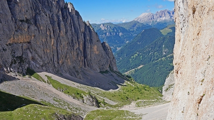Torre di Mezzaluna, Vallaccia, Dolomiti - Vallaccia e bivacco Zeni