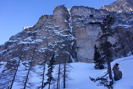 Val Lietres, Dolomiti, Once in a Lifetime - La linea di Once in a Lifetime, Val de Lietres, Dolomiti (Daniel Ladurner, Hannes Lemayr, Florian Riegler)