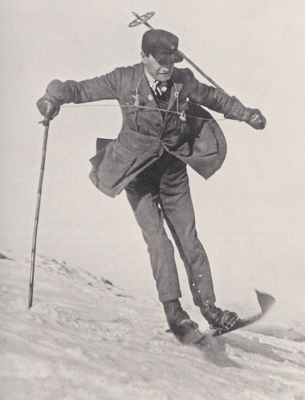 Sciatori di Montagna. 12 storie di chi ha fatto la storia dello sci alpinismo, Giorgio Daidola - Sciatori di Montagna: Arnold Lunn in una curva saltata tipica del suo stile