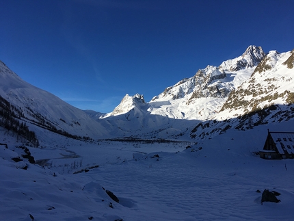 Denis Trento, Petit Mont Blanc, Monte Bianco, Bonatti, Aigle - Denis Trento Petit Mont Blanc: Combal la mattina