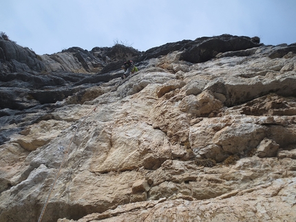 Monte Pubel, Valsugana - X sempre X Monte Pubel: il verticale settimo tiro 