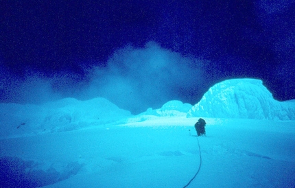 Monte Sarmiento - Ragni di Lecco 1986 - On the North Face