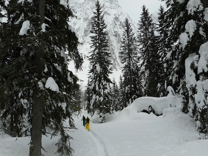 Gola Nord della Veunza, bella prima discesa in sci per Cecon, Limongi e Mosetti