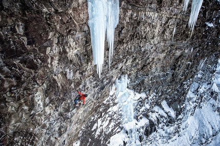 MFG, Rein in Taufers, Simon Gietl, Vittorio Messini  - Vittorio Messini making the first free ascent of MFG at Rein in Taufers