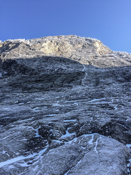 Hansjörg Auer - La parete sud della Achplatte in Austria, dove Hansjörg Auer ha effettuato al la spaventosa e rischiosissima calata 