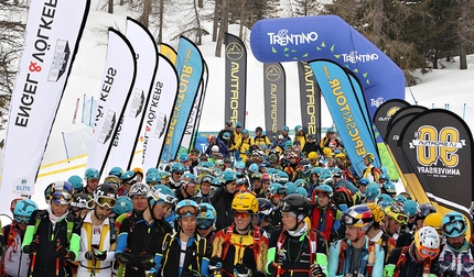 La Sportiva Epic Ski Tour, Val di Fassa, Val di Fiemme - La partenza della seconda tappa del La Sportiva Epic Ski Tour 2018 a San Pellegrino