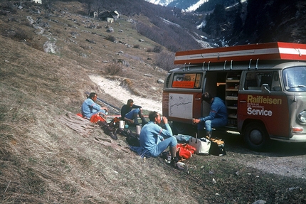 Der Lange Weg, Red Bull - Der Lange Weg 1971: gli scialpinisti austriaci durante la loro traversata degli Alpi da Vienna a Nizza