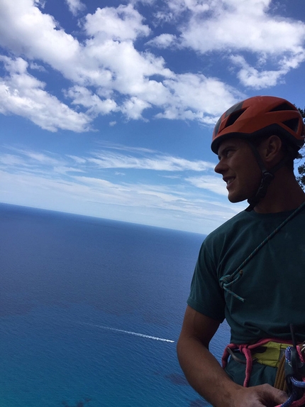 Arrampicata in Sardegna, Monte Ginnircu, Punta Su Mulone, Marco Davoli, Massimo Torricelli - Il Ciuski Punta Su Mulone: la vista dalla via