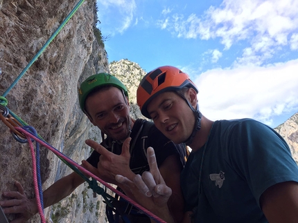 Arrampicata in Sardegna, Monte Ginnircu, Punta Su Mulone, Marco Davoli, Massimo Torricelli - Il Ciuski Punta Su Mulone: ripetizione con Manuel Bontempelli