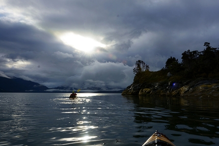 Cerro Riso Patron Sud, Patagonia, Matteo Della Bordella, Silvan Schüpbach - Kayaking towards Cerro Riso Patron Sud, Patagonia