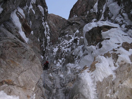 Plein Sud - Grandes Jorasses South Face - In the gully on the large Chimney on Plein Sud (S Face, Grandes Jorasses)