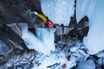 Iceland, Albert Leichtfried, Benedikt Purner - Benedikt Purner climbing Shelter of the gods M10 at Ásbyrgi in Iceland