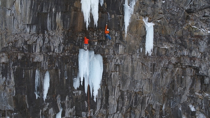 Iceland, Albert Leichtfried, Benedikt Purner - Albert Leichtfried climbing Shelter of the gods M10 at Ásbyrgi in Iceland