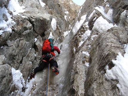 Plein Sud - Grandes Jorasses South Face - In the gully on the large Chimney on Plein Sud (S Face, Grandes Jorasses)