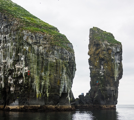 Yuji Hirayama, James Pearson, Cedar Wright, Faroe Islands - James Pearson, Yuji Hirayama and Cedar Wright  climbing on the Faroe Islands