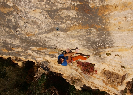 Cava d'Ispica, Ragusa, arrampicata, Massimo Flaccavento, Giorgio Iurato - Cava Ispica: Massimo Flaccavento su Inverno caliente, 7b