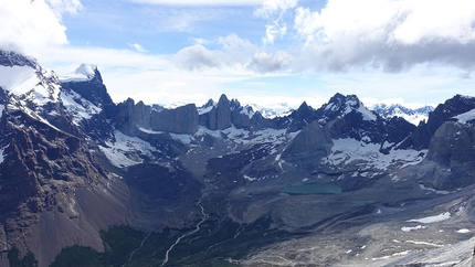 Patagonia, Torres del Paine,  Siebe Vanhee, Sean Villanueva O'Driscoll - Siebe Vanhee and Sean Villanueva O'Driscoll making the first ascent of El Matédor, Aguja Desconocida, Patagonia