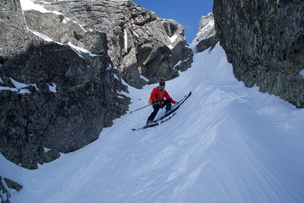 Verdinser Plattenspitze West Face first ski descent