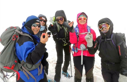 Etna - 2018: con il Diabete, gli sci e le ciaspe alle Porte degli Inferi - Anche i diabetici si concedono un pocket coffee come premio per la cima