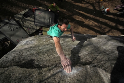Cresciano bouldering - Cresciano: Paolo Casartelli climbing Gecko 7C+