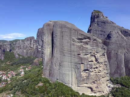 Meteora Greece - Rock climbing at Meteora in Greece: Pixari