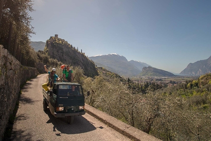 Arco Rock Star, Adventure Awards Days 2018 - Arco Rock Star 2018, PRO category winner John Thornton. Climbers: Matteo Furlan and Francesco Zerbi.