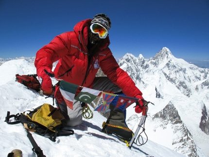 Simone La Terra dies on Dhaulagiri in Nepal