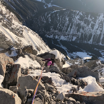 Brette Harrington, Rose Pearson, Life Compass, Monte Blane, Canada - Brette Harrington e Rose Pearson durante la prima salita di Life Compass, Monte Blane, Canada 