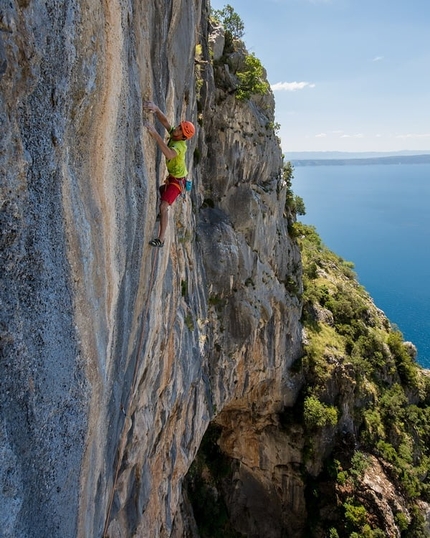 Klemen Bečan, Drašnice, Croatia - Klemen Bečan climbing pitch 3 of Roctrip (8c+, 220 m) at Drašnice in Croatia