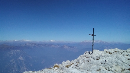 Monte Baldo traversata Nico Giovanni - Monte Baldo traversata integrale di Nico Giovanni: Cima Monte Altissimo