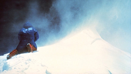 Everest - Peter Habeler il 8 maggio 1978 sull'Everest, in salita senza ossigeno supplementare insieme a Reinhold Messner e 