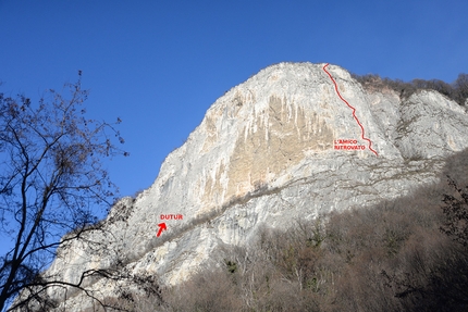 L'amico ritrovato, Corna Rossa del Monte Spedone, Luca Bozzi, Giovanni Chiaffarelli - Corna Rossa del Monte Spedone e le vie Dutur e L'amico ritrovato (Luca Bozzi, Giovanni Chiaffarelli 2018)