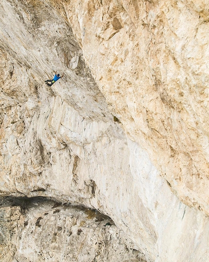 Jonathan Siegrist = Jumbo Love 9b