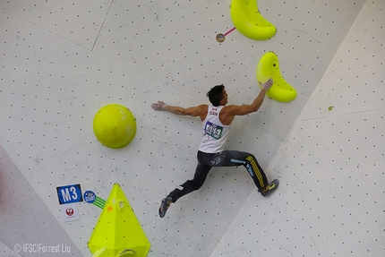 Coppa del Mondo Boulder 2018 - Sean McColl durante la tappa di Chongqing della Coppa del Mondo Boulder 2018