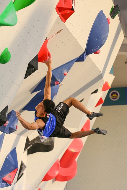 Bouldering World Cup 2018 - Kokoro Fujii winning the Chongqing stage of the Bouldering World Cup 2018