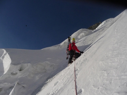 Aiguille Blanche - Ski descent by Luca Rolli and Francesco Civra Dano 04/06/2010.