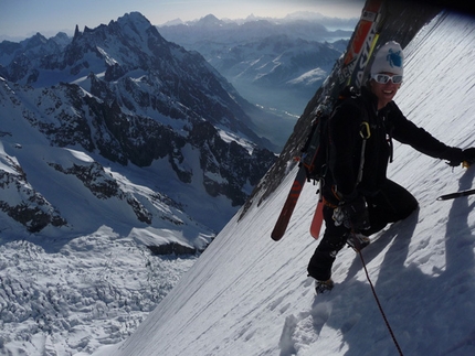 Aiguille Blanche - Ski descent by Luca Rolli and Francesco Civra Dano 04/06/2010.