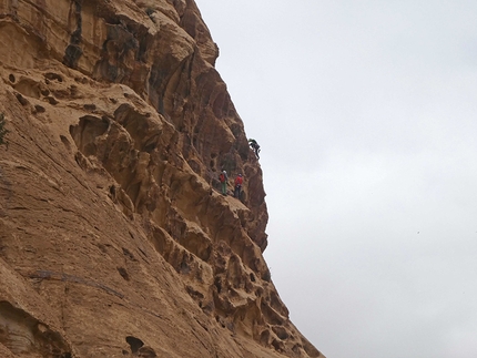 Rock climbing in Jordan - Jordan climbing: Andrea Cattarossi making the first ascent of Zizzagando