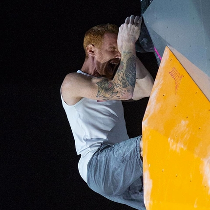 Gabriele Moroni, Coppa del Mondo Boulder 2018, Hachioji - Il magico momento di Gabriele Moroni a Hachioji in Giappone