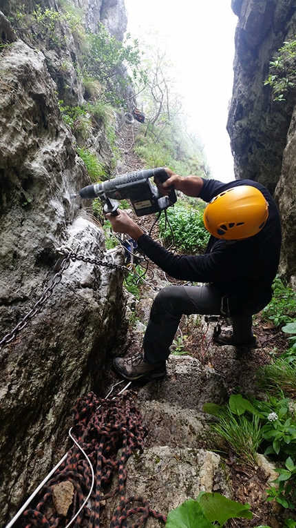 Riapre la Via Ferrata del Procinto, la storica ferrata nelle Alpi Apuane