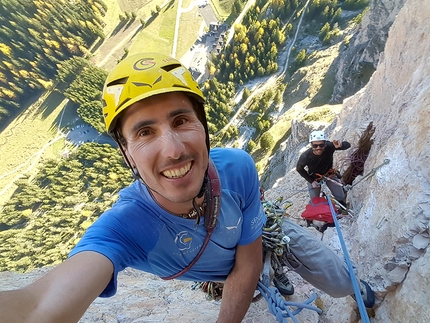 Monte Steviola, Val Gardena, Dolomiti, Armin Senoner, Antonio Tommasini - Armin Senoner e Antonio Tommasini durante l'apertura di Via Mara sul Monte Steviola in Vallunga, Dolomiti